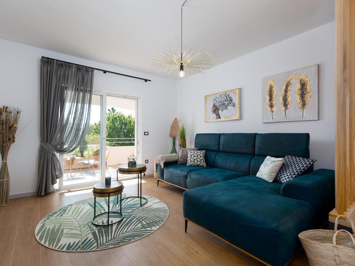 Luxury Apartment Vabriga Tar-Vabriga Exterior photo